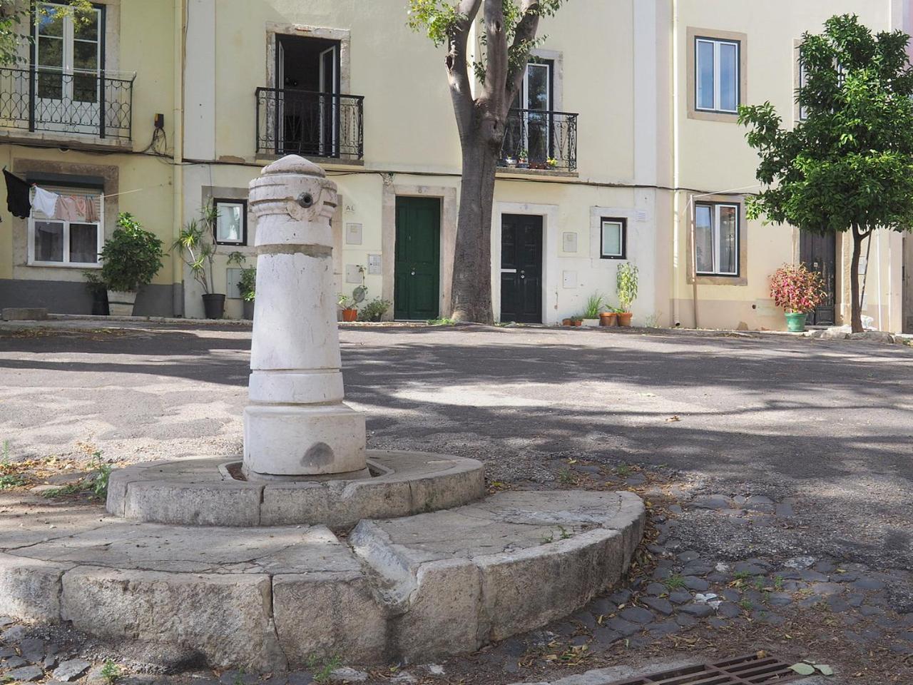 Mosteiro - Lissabon Altstadt Eksteriør billede